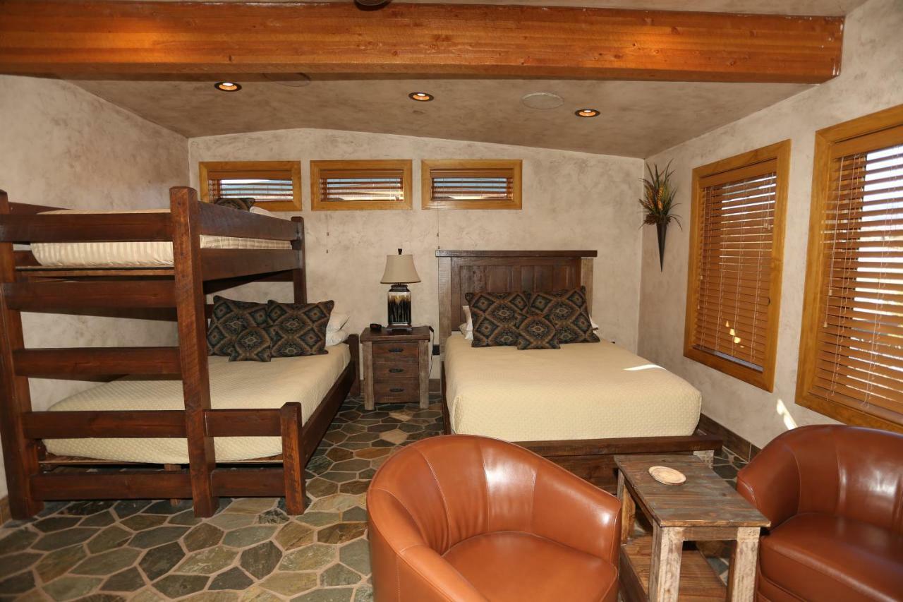 Cougar Ridge Lodge - Casitas Torrey Exterior foto